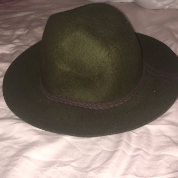 Hat - Picture 3 of 4